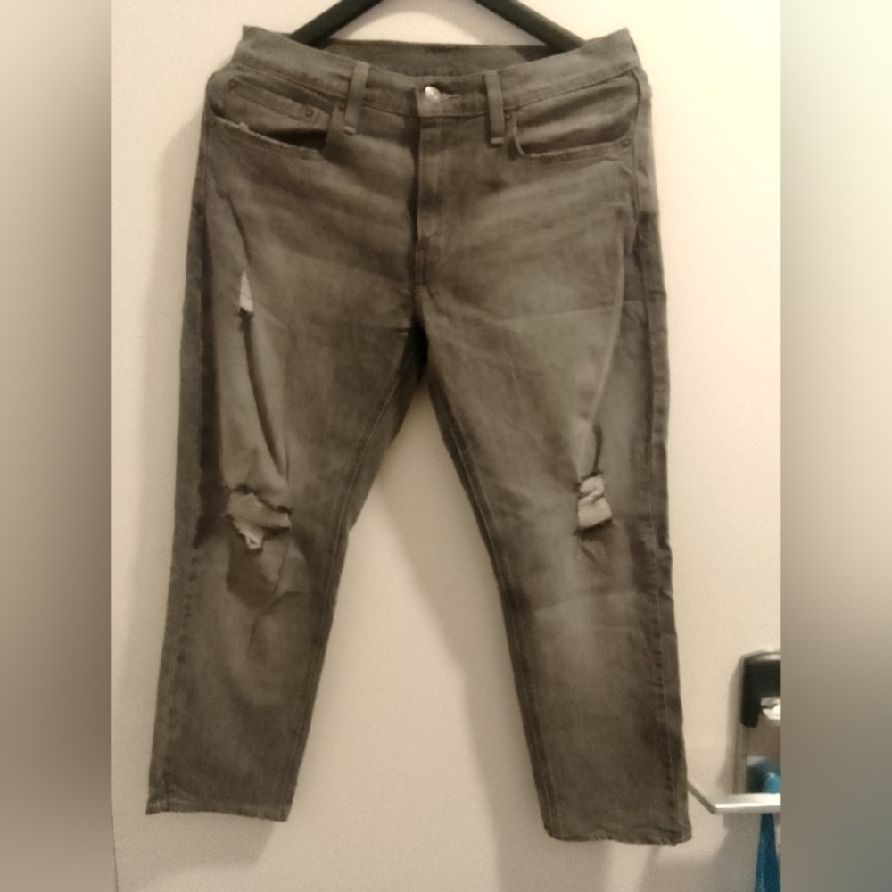 Levis Mens Jeans 531 Ripped style, Athletic Fit 33x30 grey